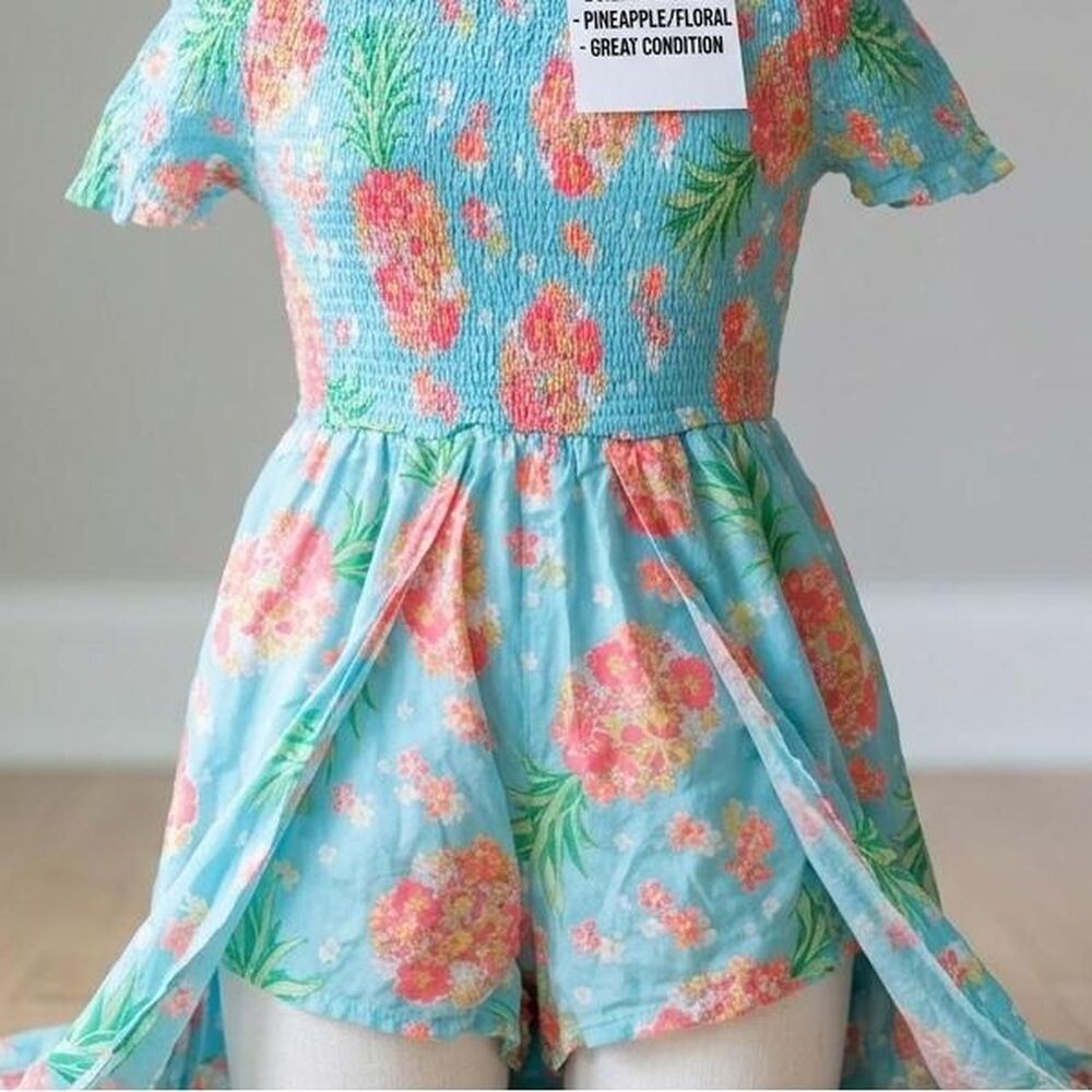 Epic-threads Girls Dress w/built in shorts